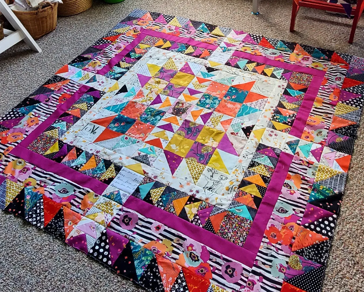 Nicole Buckley If you needed a push to use up your scraps, this is it! We're loving what Nicole did with hers! See close ups and a video on her Instagram, @saphre1964.