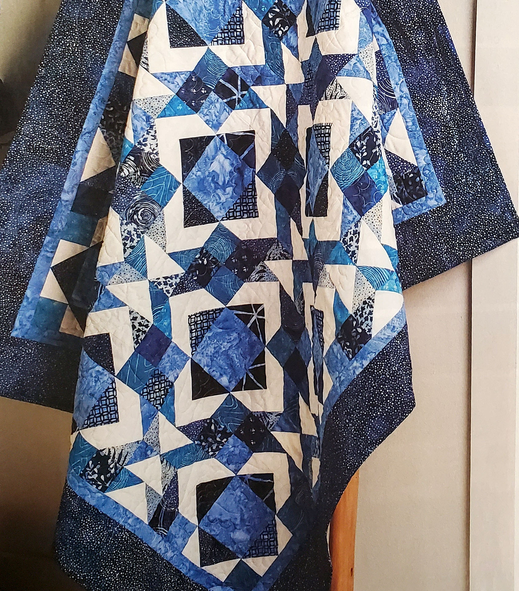 Teriann Harms EQ8 user, Teriann Harms is featured in the Winter 2020 issue of Quilter's World magazine for her “Blueberry Cobbler” quilt! Get the pattern in the magazine or buy it online from Annie's Craft Store. 